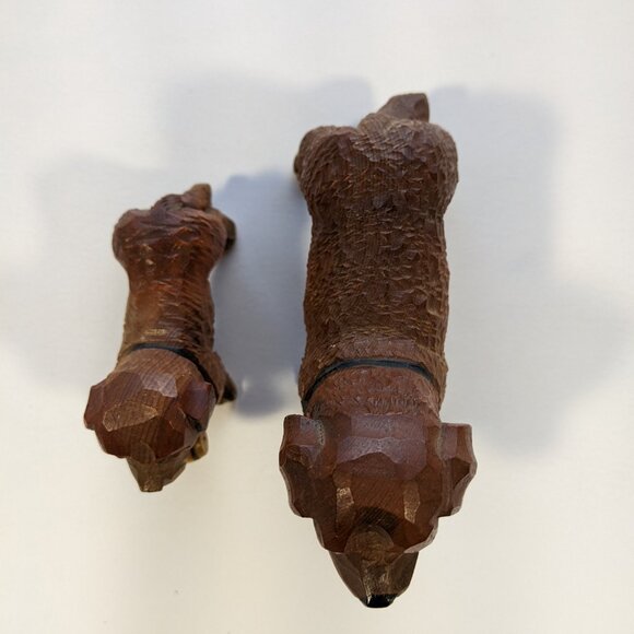 Vintage Wood Small Hand Carved St. Bernard Dogs With Barrels set of 2 - Picture 7 of 11